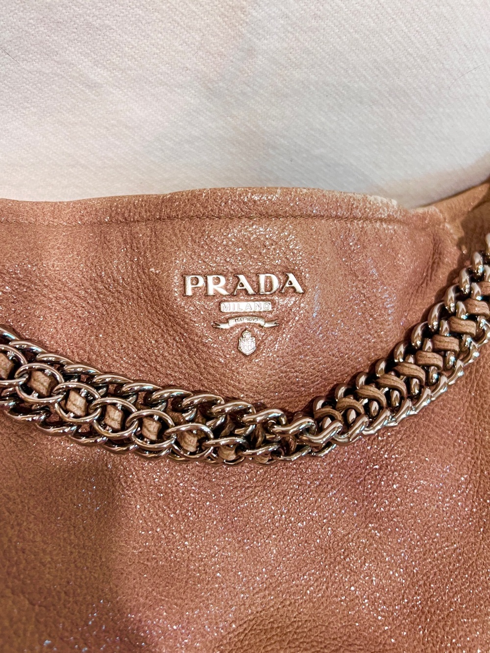 PRADA⭐️Rusty Tan Leather Vitello Daino Shoulder Bag with Chain Strap
